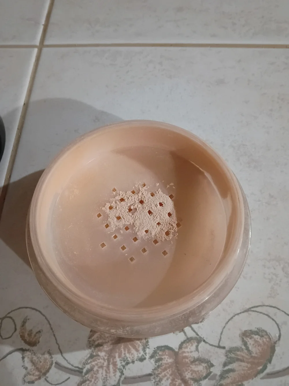 CHANEL Natural Finish Loose Powder - Light Beige, Black Lid